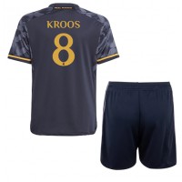 Real Madrid Toni Kroos #8 Auswärts Trikotsatz Kinder 2023-24 Kurzarm (+ Kurze Hosen)